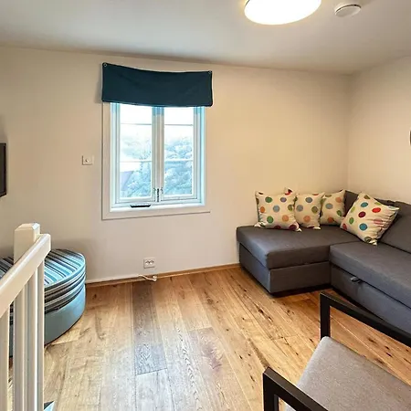 1 Bedroom Stunning Apartment In Sogne